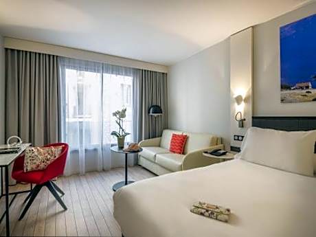 Privilege Twin Room with Pool view