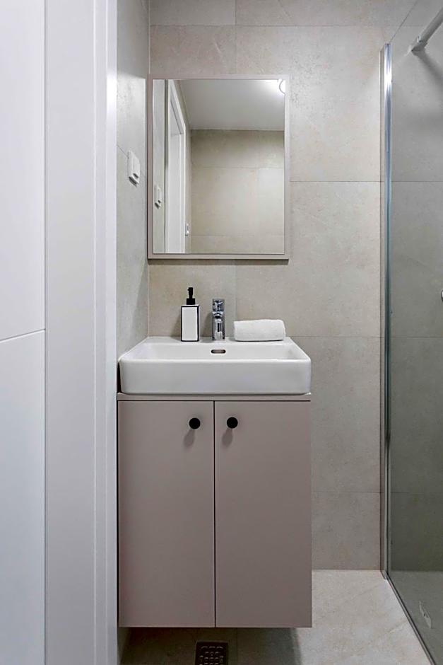 Modern City Residences - Free Private Parking