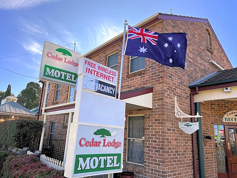 Cedar Lodge Motel