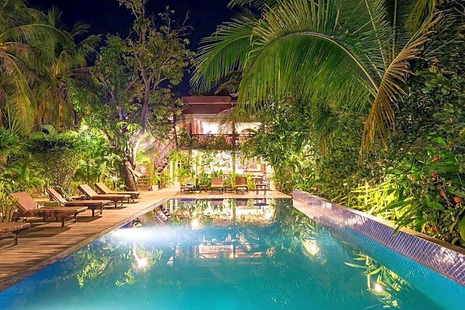 Sambor Village Hotel