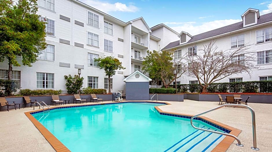 DoubleTree by Hilton Raleigh Durham Airport at Research Triangle Park