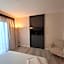 AlphaStay by Rhouses