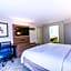 Holiday Inn Express & Suites Lincoln East - White Mountains By IHG