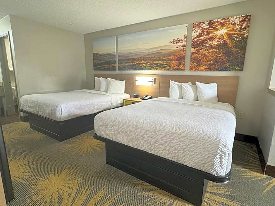 Days Inn & Suites by Wyndham Tuscaloosa - Univ. of Alabama