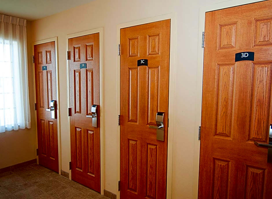 Staybridge Suites Wichita By IHG