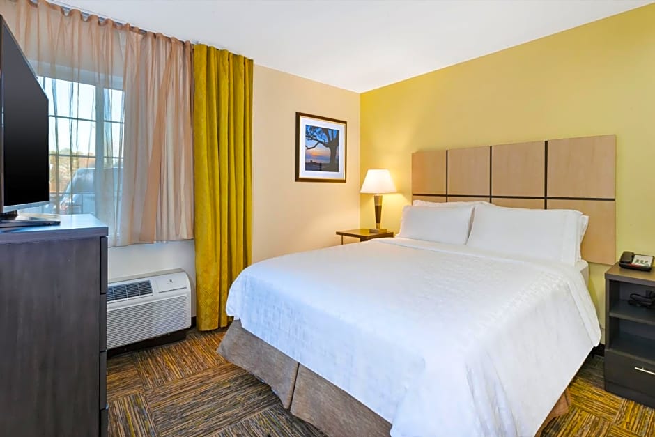 Candlewood Suites Huntersville-Lake Norman Area