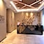 Waxwing Hotel