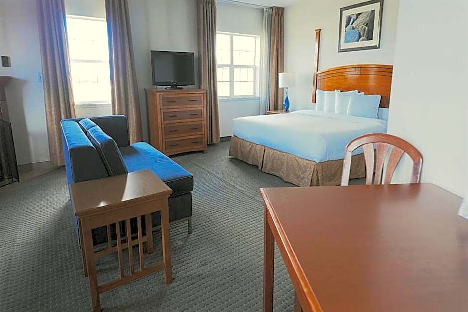 Host Inn All Suites