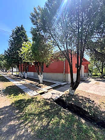 Route 68 Hostel Gurasada Park