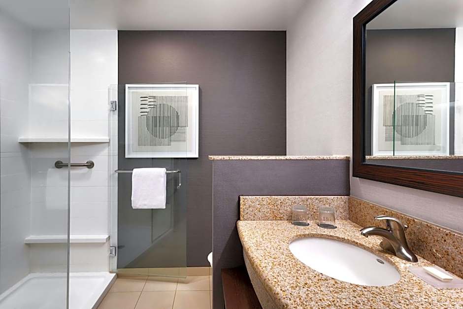 Courtyard by Marriott Lincoln Downtown/Haymarket