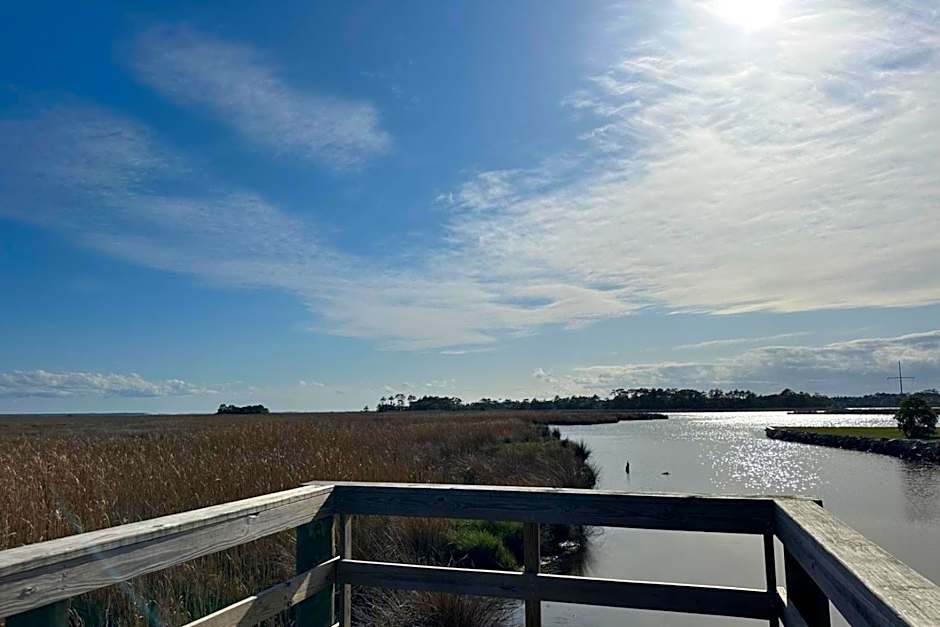Hamilton Cay at Bermuda Bay by Kees Vacations