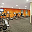 La Quinta Inn & Suites by Wyndham Detroit Metro Airport