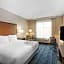 La Quinta Inn & Suites by Wyndham Kansas City Beacon Hill