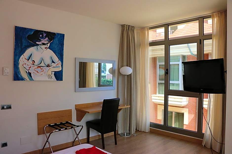 Hotel Marítimo Ris con garaje