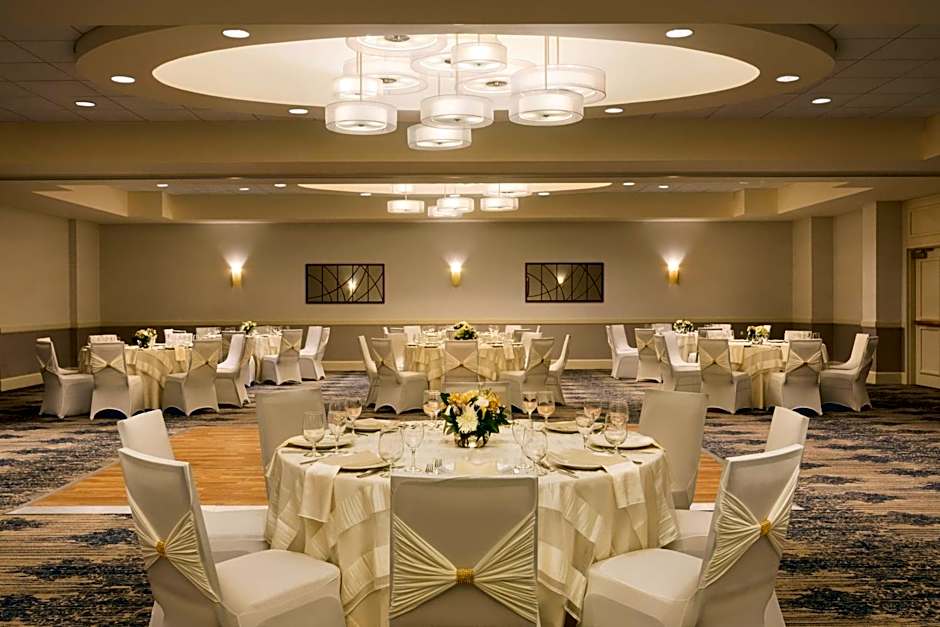 Embassy Suites By Hilton Boston Waltham