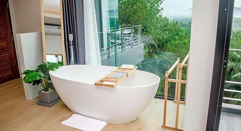Ao Luek Panoramic Pool Villa