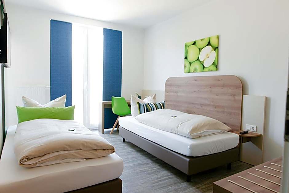 Hotel M24 - Alle Zimmer mit Küchenzeile