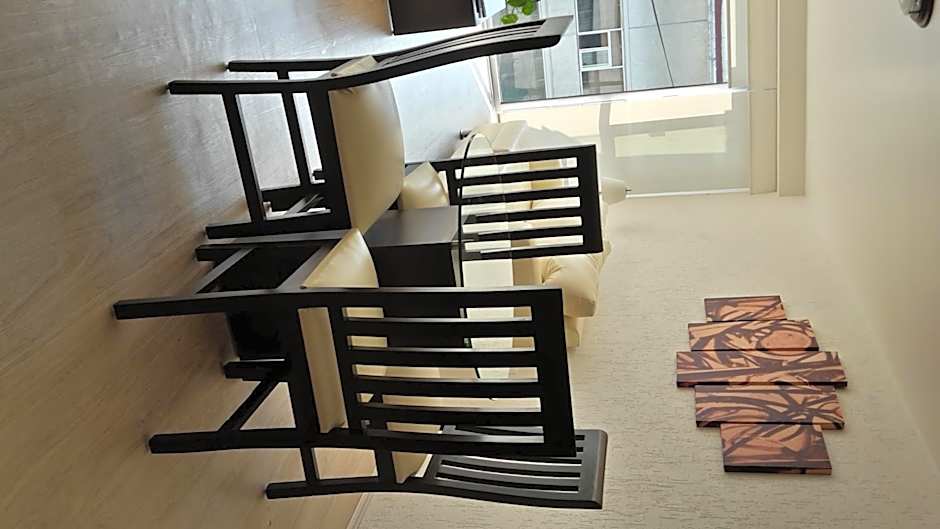 Grupo Kings Suites -Monte Chimborazo 537