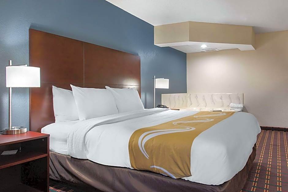 New Prague Inn & Suites, New Prauge
