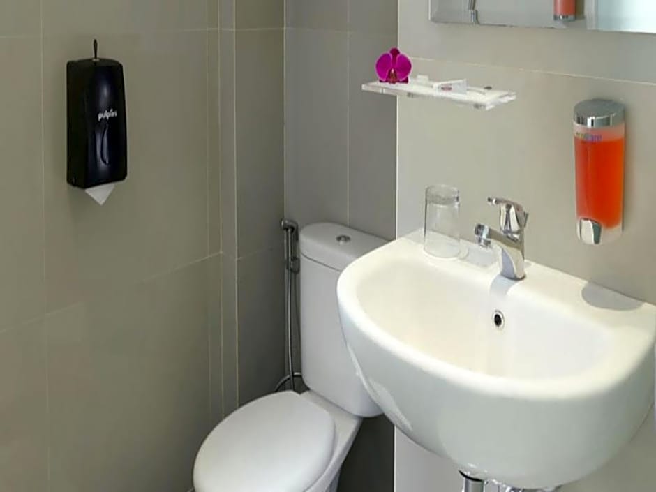 Zizz Convention Hotel