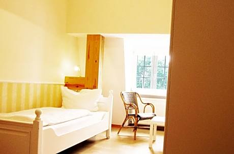 Single Room with Park View