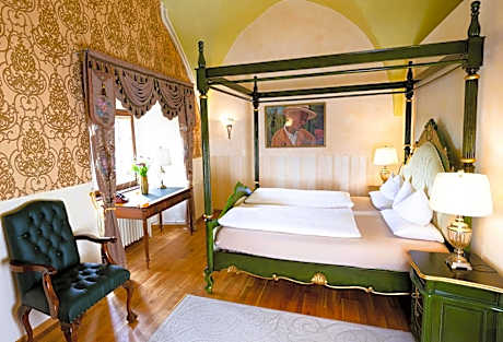 Hotel & Tagungszentrum Schloss Hohenfels