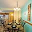 Charming SPI family condo - walking distance to the beach, Sleeps 6, Third Floor, 2026 Traveler Award