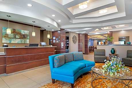 Best Western Plus Longhorn Inn & Suites