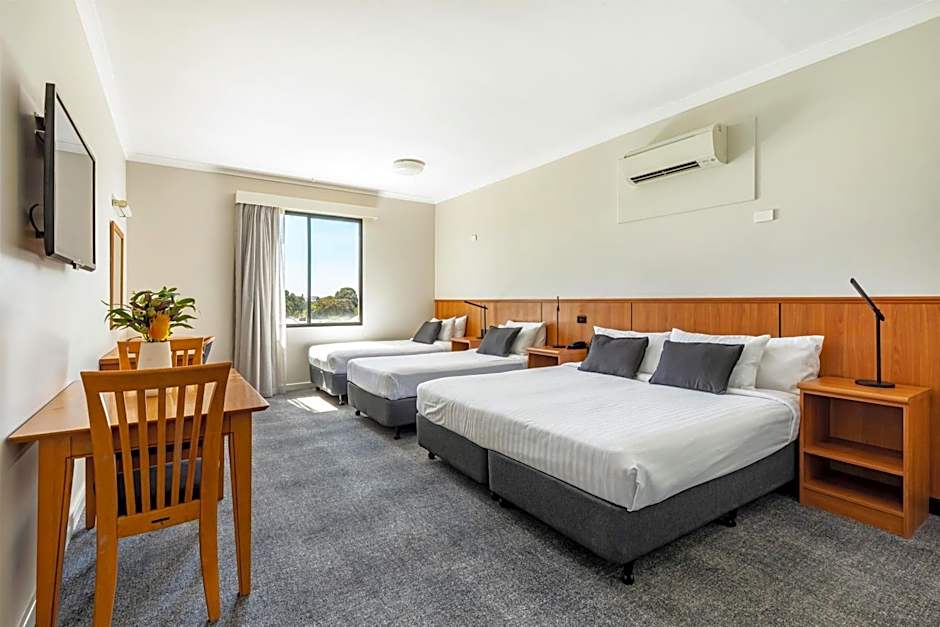 Metro Hotel Perth City