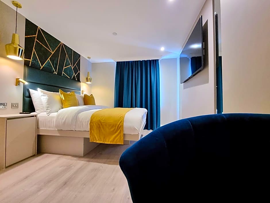 NOX Kensington Gardens