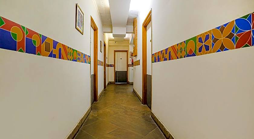 FabHotel Premium Nest