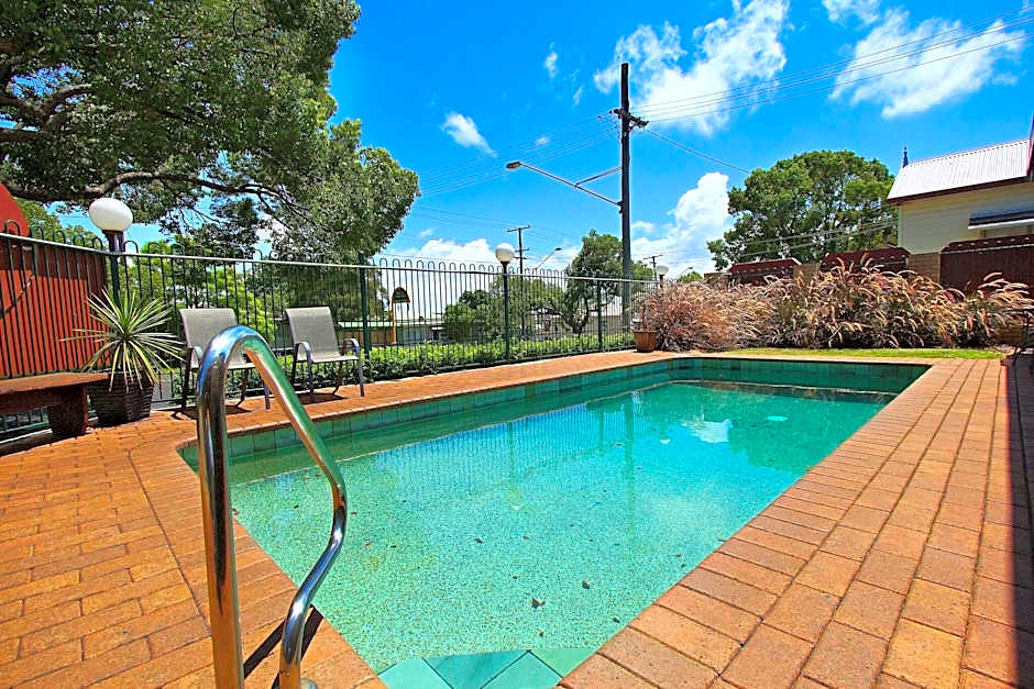 Garden City Motor Inn