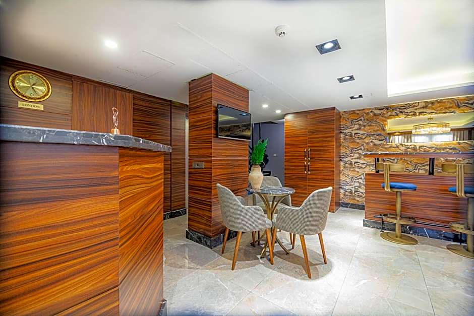 La Palace Exclusive Design