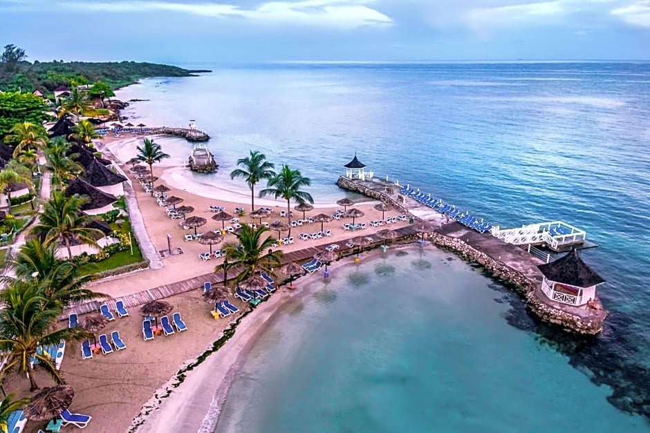 Royal Decameron Club Caribbean Resort - ALL INCLUSIVE