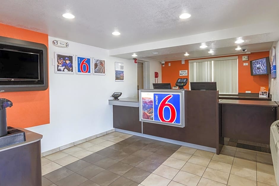 Motel 6-Tempe, AZ - Phoenix - Priest Dr