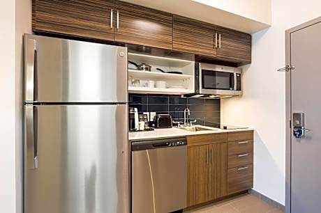 MainStay Suites