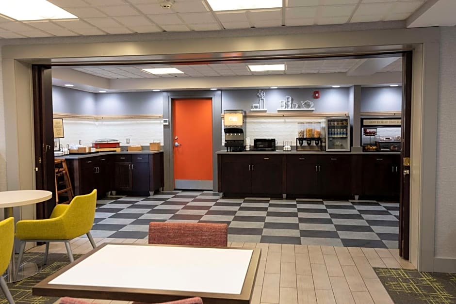 Hampton Inn By Hilton Kent/Akron Area