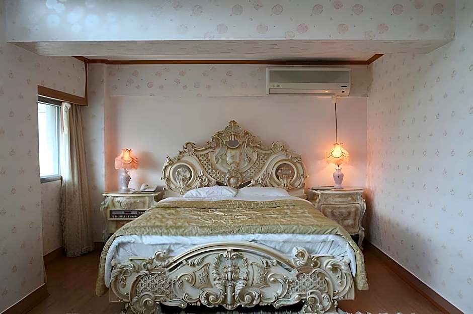 Danyang tourist hotel Edelweiss