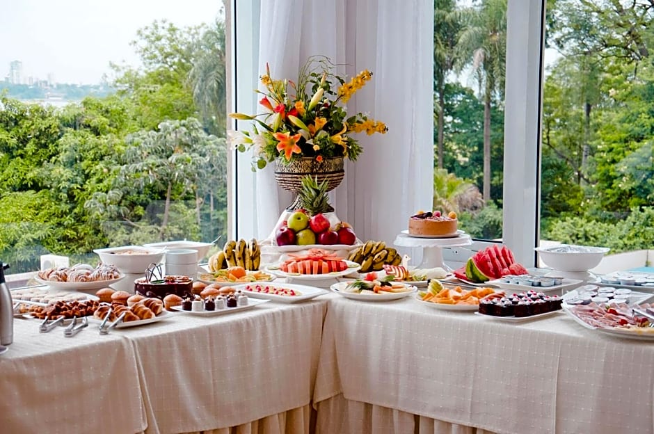 De la Trinidad Hotel