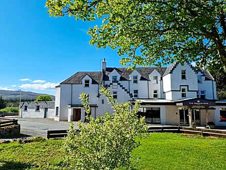 Broadford Hotel