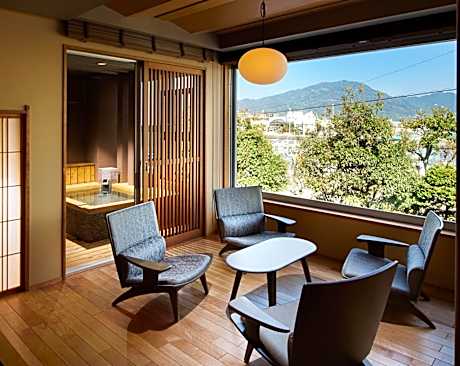 Deluxe Room with Tatami Area with Open-Air Bath
