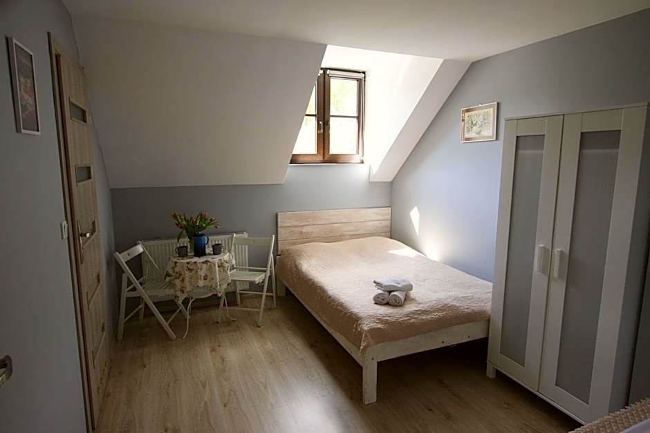 Pokoje Nadrzeczna 45