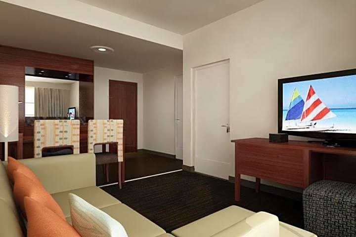 Embassy Suites by Hilton Fayetteville Fort Bragg