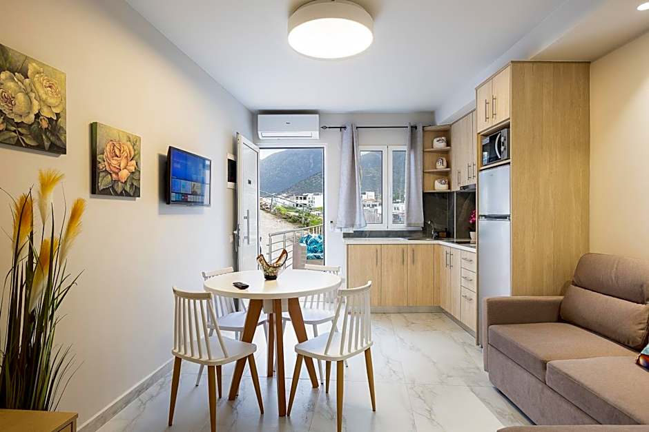 Akrogiali Apartments