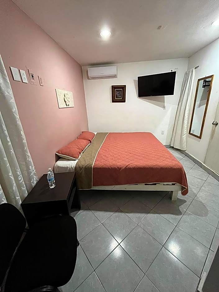 Hotel Residencial Edzná Calle 10