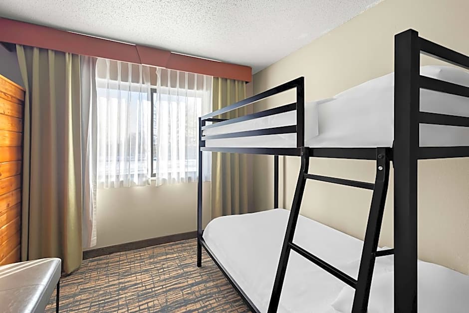 Best Western Fremont/Angola I-80/90 Toll Road