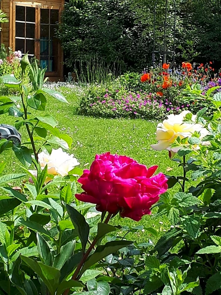 Santi Bhavana Bed & Breakfast