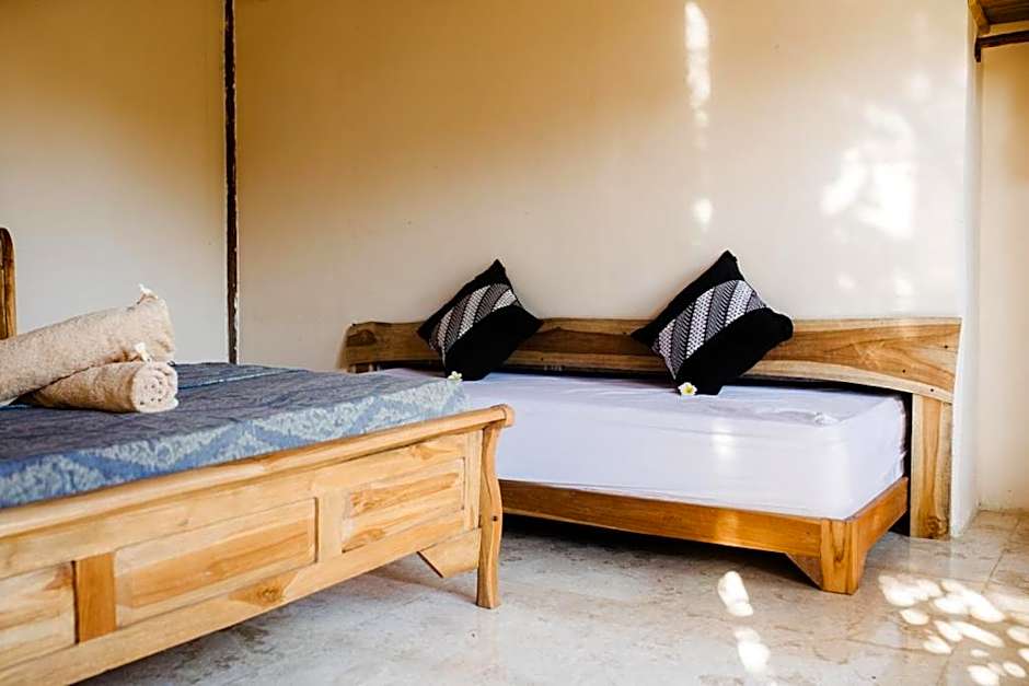 Kalyssa Beach Bungalows