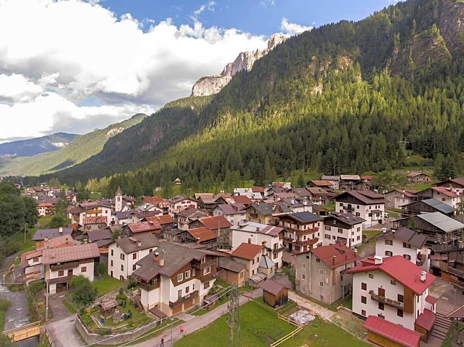 Hotel Garnì Ai Serrai