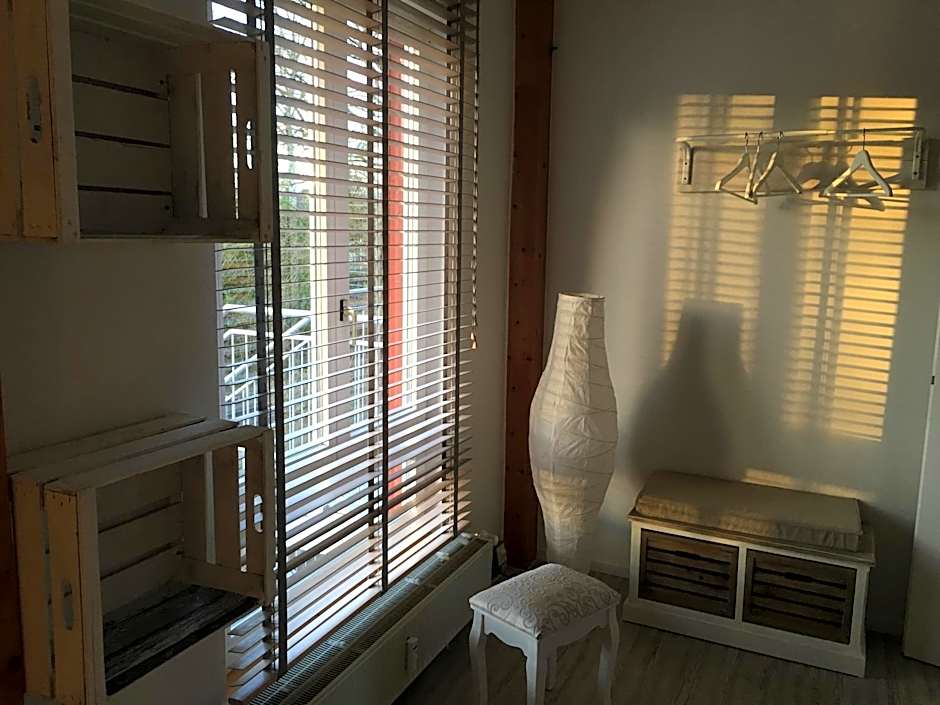 mybrand boardinghouse Volksdorf Self Check-in -free parking